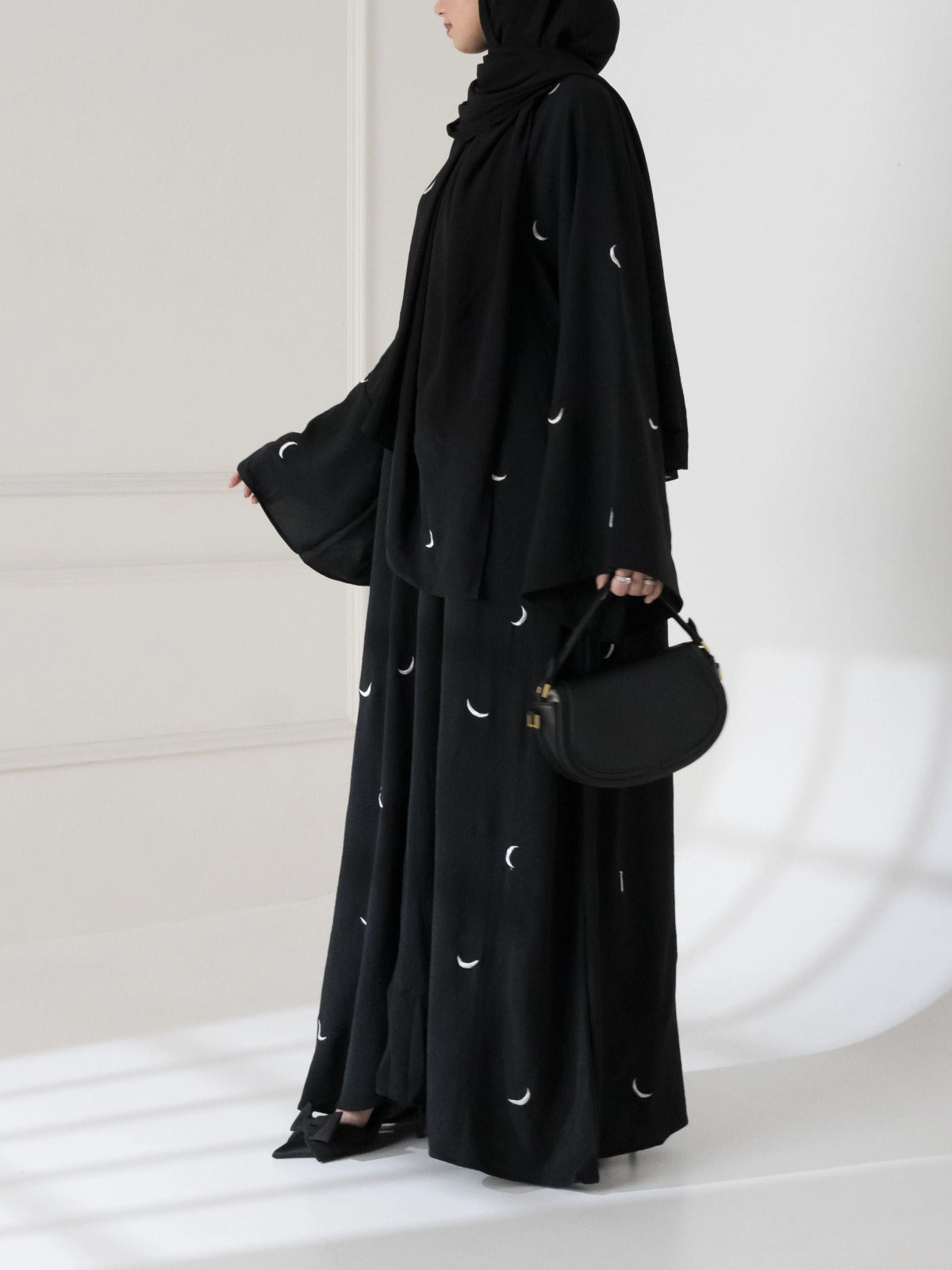 Front Back Moon 🌙 Embroidered Abaya with stoller 2PCs 
