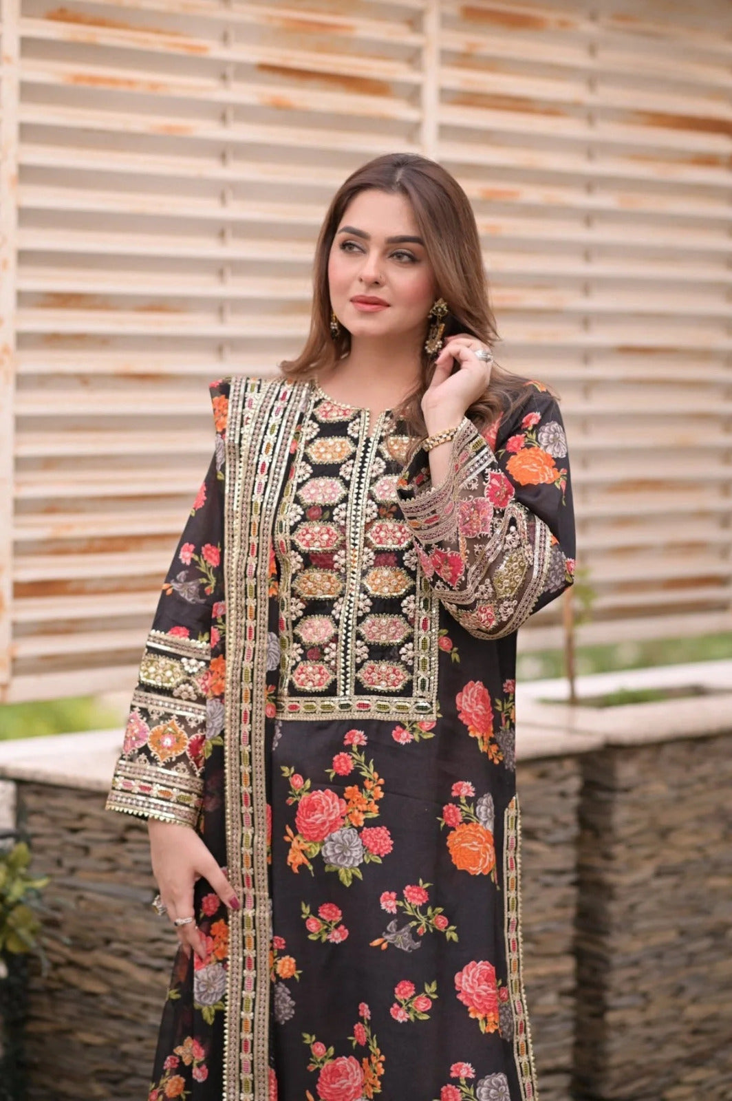 ANEELA’S EMBROIDERED Stuff Doria Lawn - 3 PC
