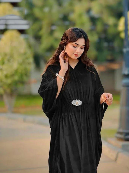 Luxury Velvet Kaftan – Elegant Flowing Evening Wear