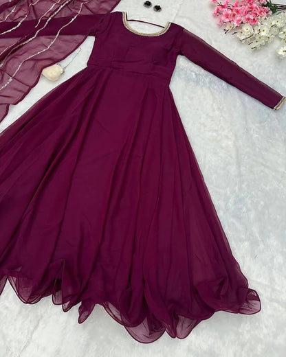 Anar Kali Maxi With Dupatta