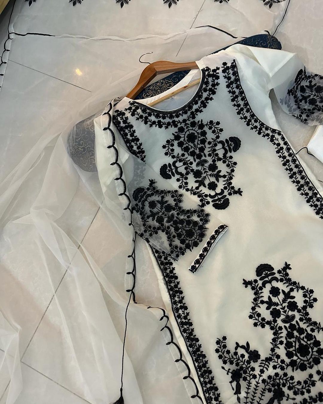 Neck,Sleeves,Daman Embroidered Shirt With Fully Embroidered Dupatta 3Pcs