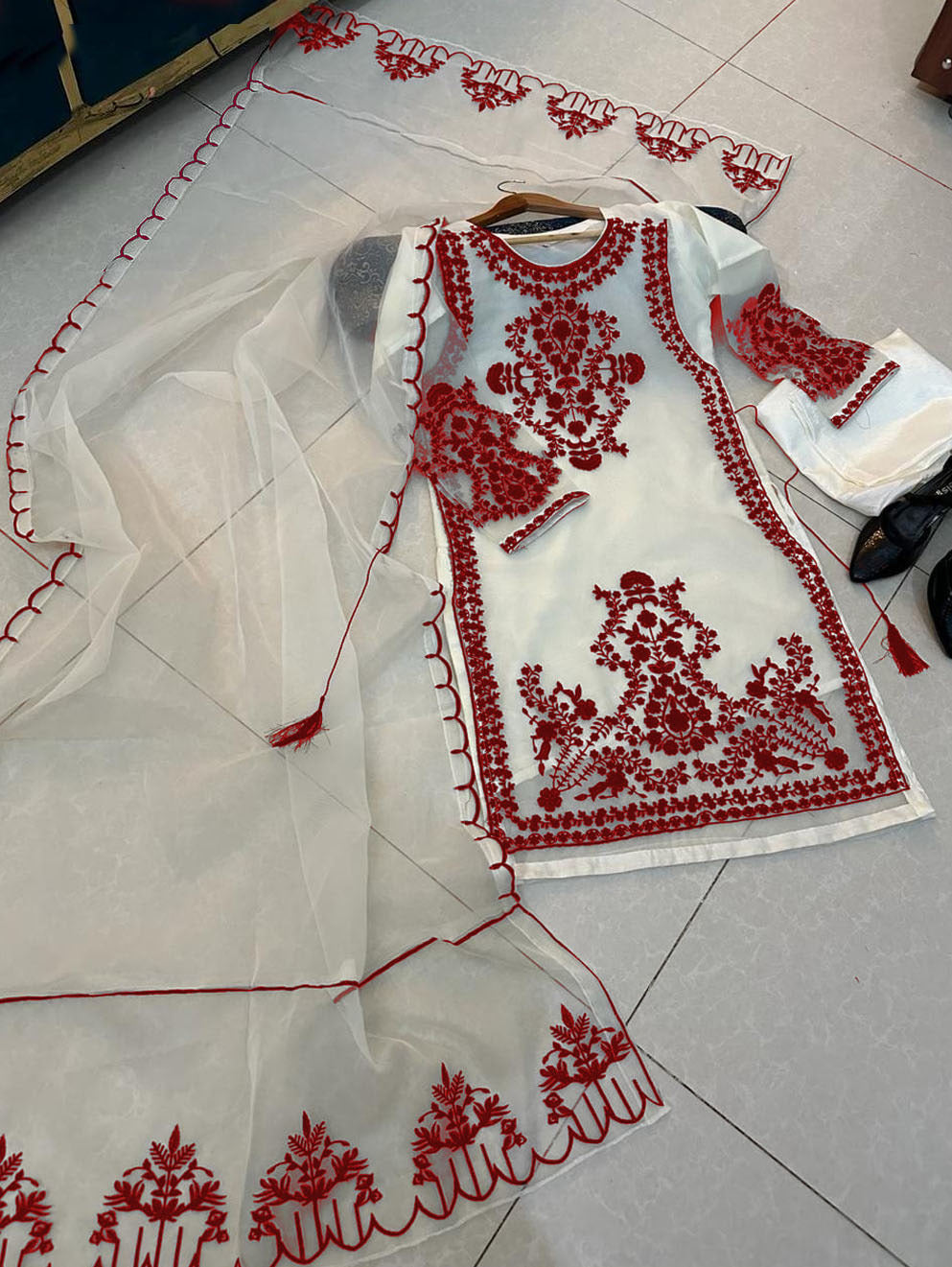 Neck,Sleeves,Daman Embroidered Shirt With Fully Embroidered Dupatta 3Pcs